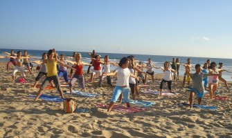 Aula de Yoga gratuita na praia de Boa Viagem, dia 20/04