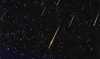 Espetáculo nos Céus: a chuva de meteoros Perseidas!
