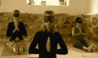 Oficina ‘Yoga para os sentidos’ dia 17 de maio no Lumen Novum