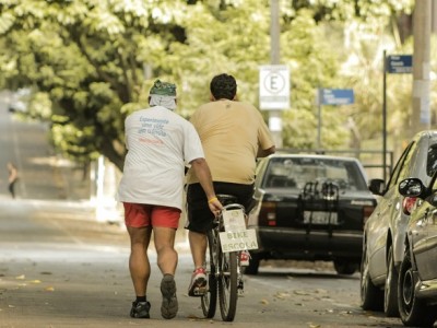 Bike Anjo ajuda quem deseja aprender a pedalar com segurança nas cidades