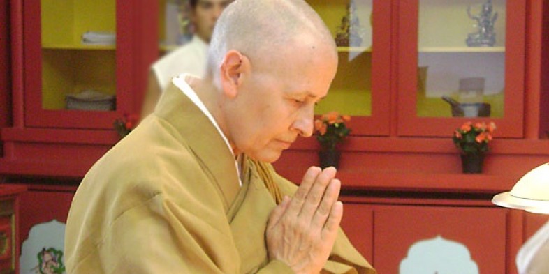 Monja Coen dá dica de meditação “para descansar a alma”