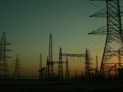 [COLUNA DO SCALAMBRINI] Contratos de energia impõem tarifas exorbitantes aos brasileiros